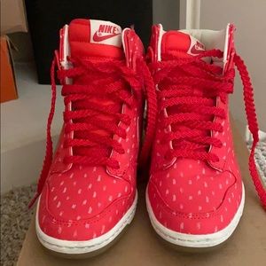 Nike sky hi dunks